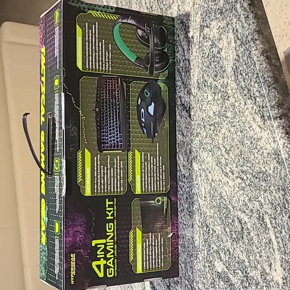 Hypergear 4 in 1 Gaming kit - Picture 2 of 8